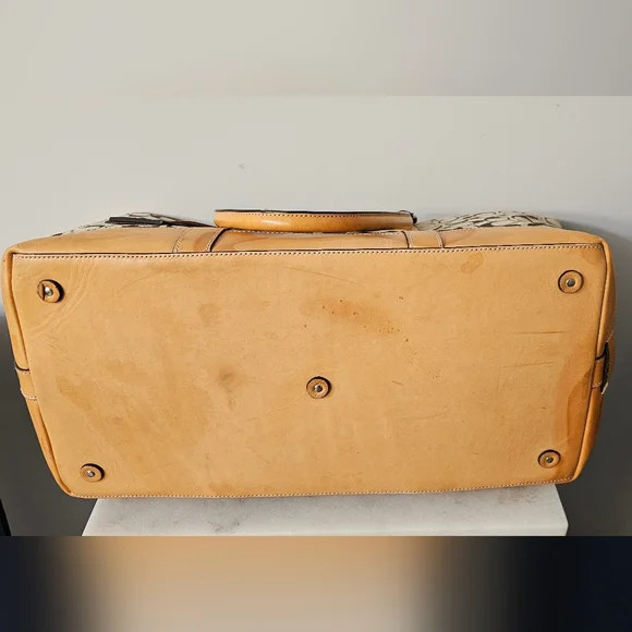 Coach Signature Boston Travel Bag - Picture 7 of 15